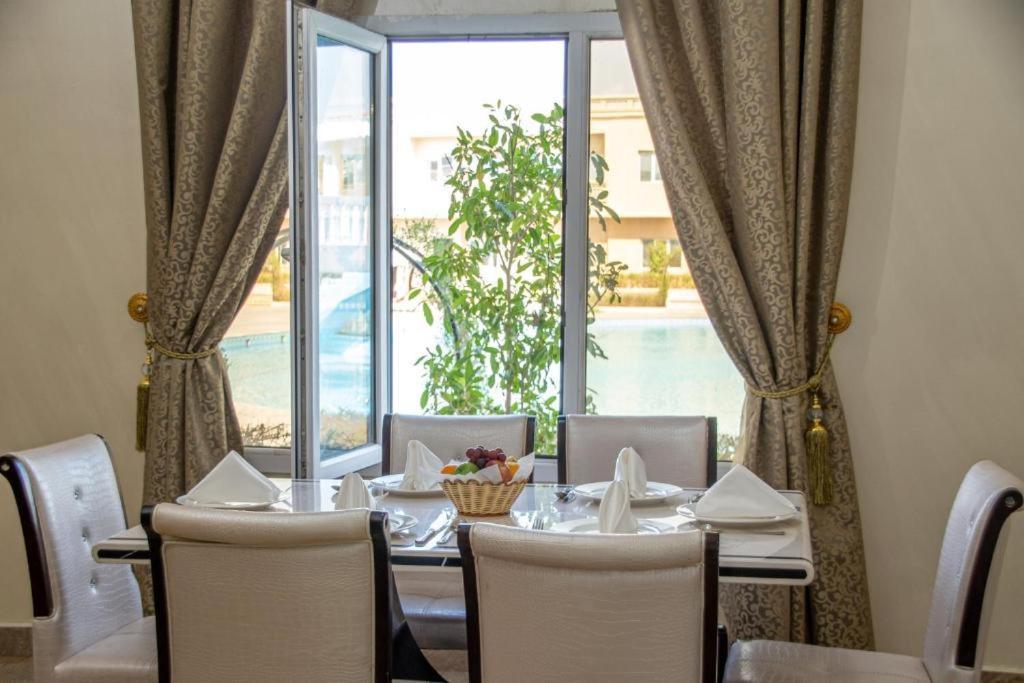Al Salam Grand Hotel Al Buraimi Buitenkant foto