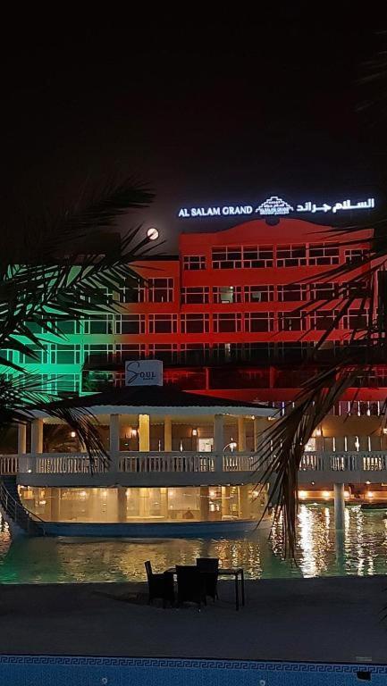 Al Salam Grand Hotel Al Buraimi Buitenkant foto