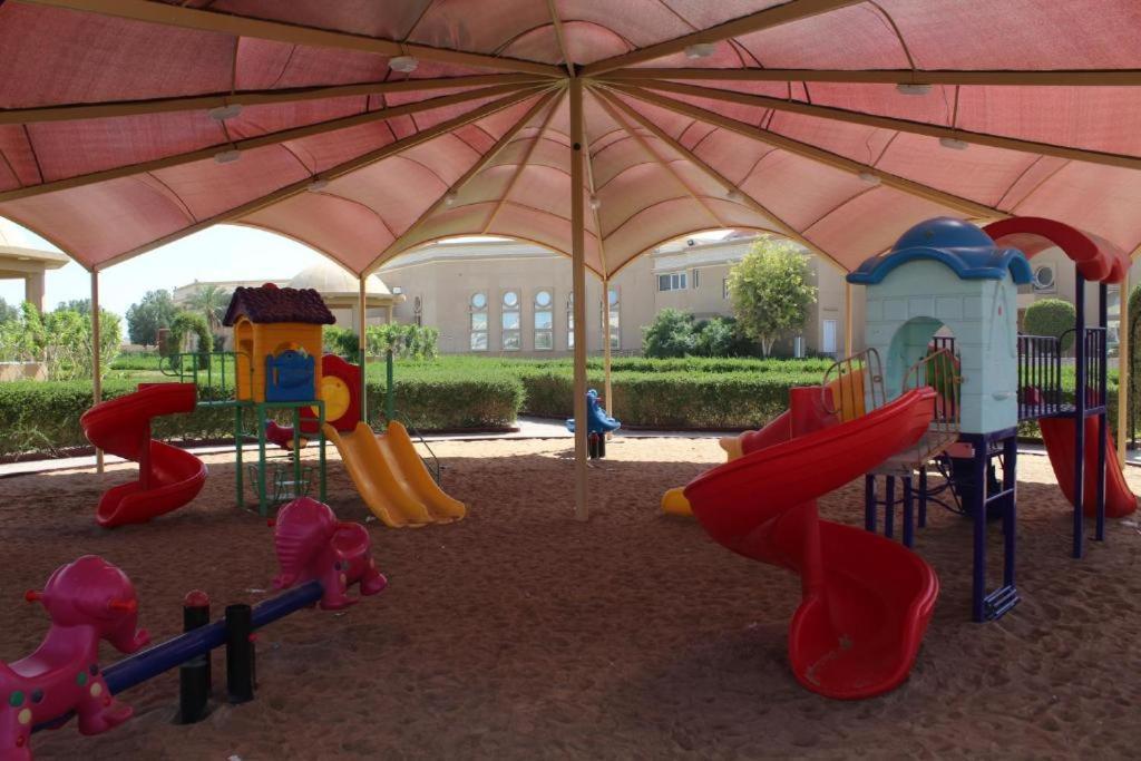 Al Salam Grand Hotel Al Buraimi Buitenkant foto
