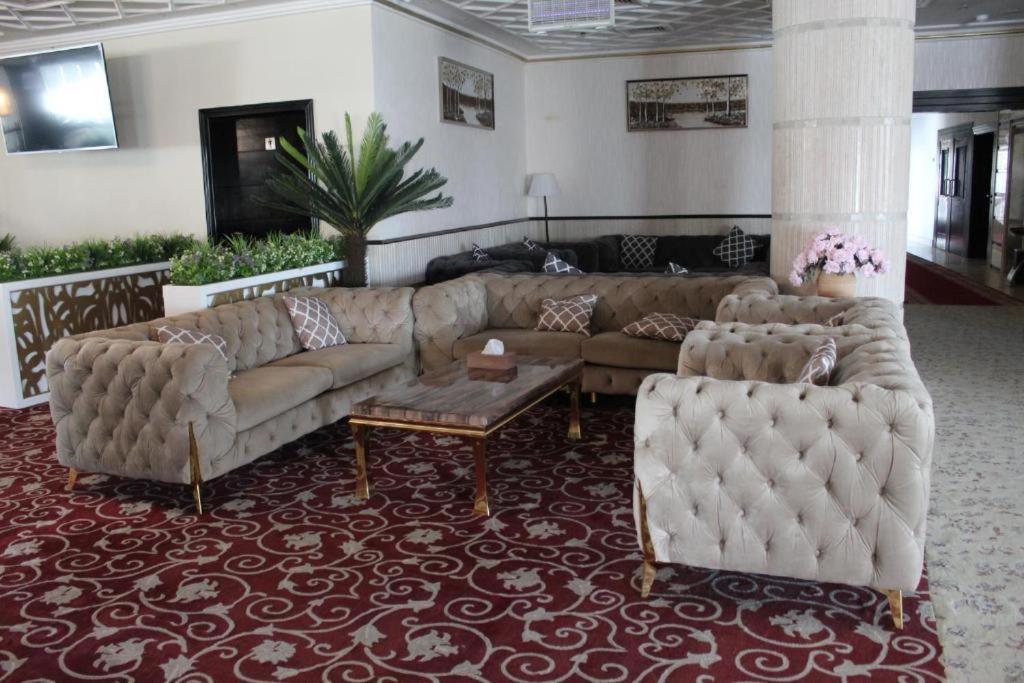 Al Salam Grand Hotel Al Buraimi Buitenkant foto