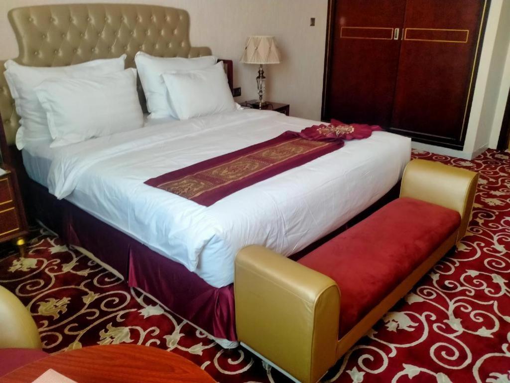 Al Salam Grand Hotel Al Buraimi Buitenkant foto